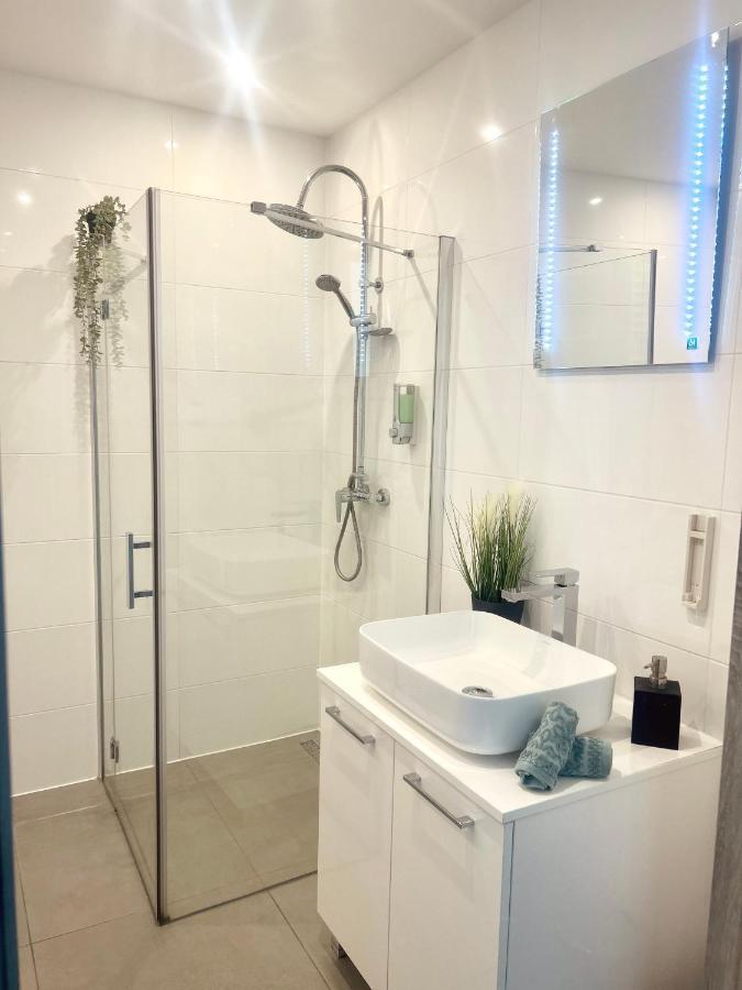 Downtown Apartments Family&Friends Rzeszow Ngoại thất bức ảnh