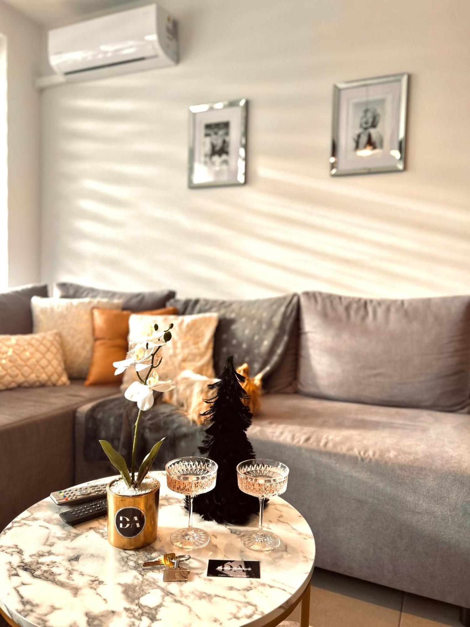 Downtown Apartments Family&Friends Rzeszow Ngoại thất bức ảnh